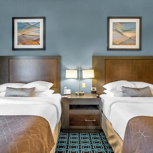 Twin Room 2 Queen Beds Non-Smoking